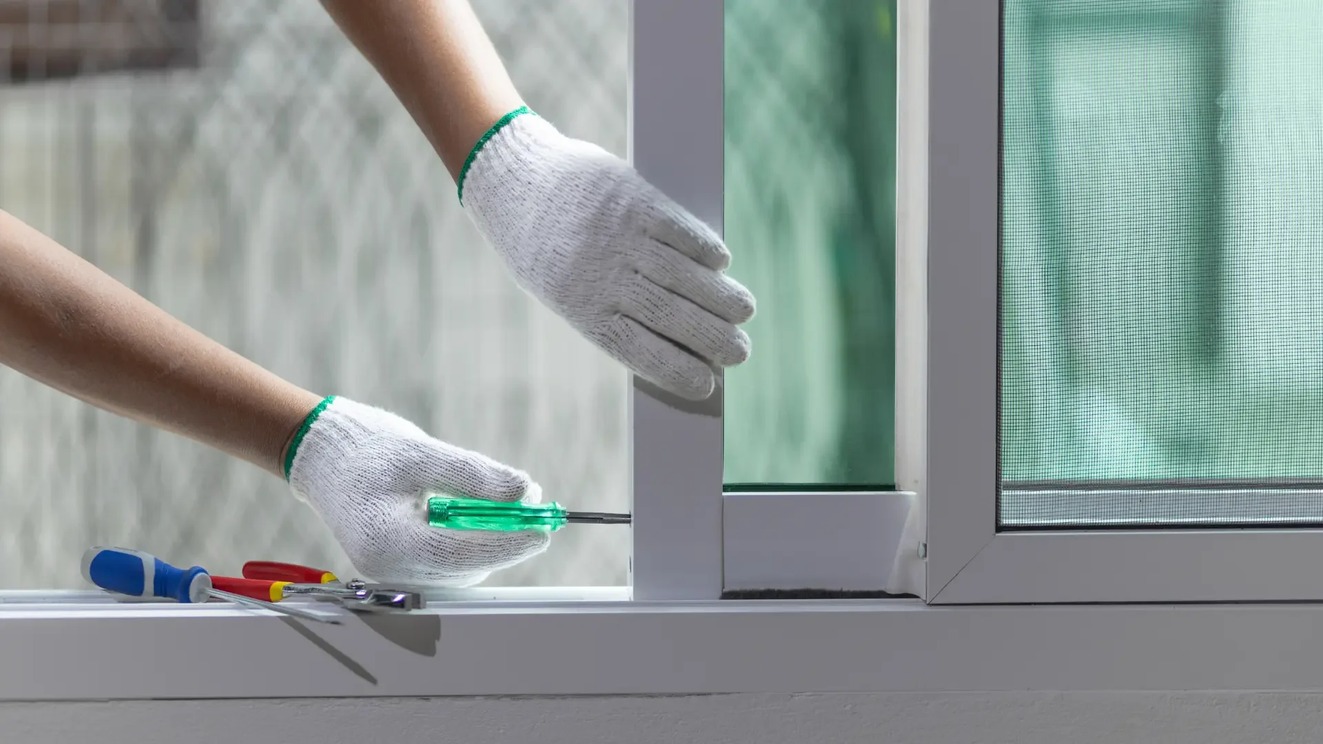 Door Glass Fixing
